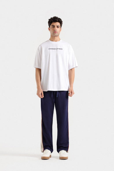GRAPHIC TEE White